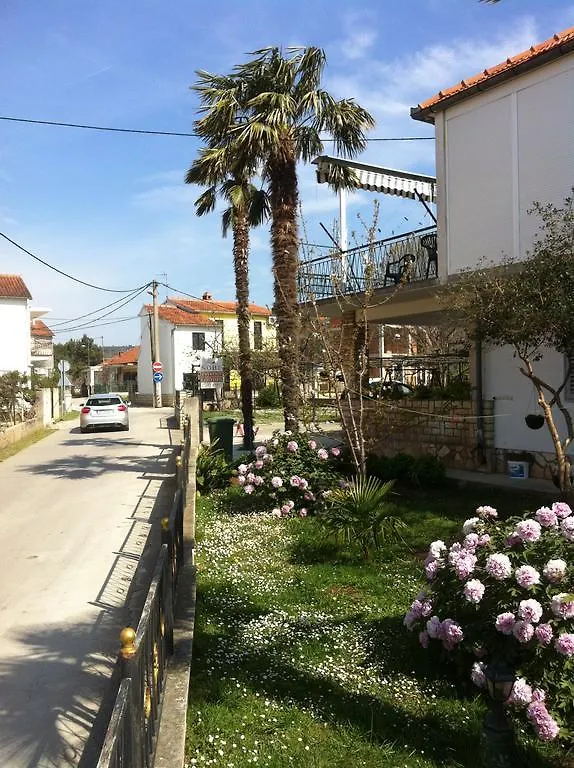 Apartment Vlado Sukosan